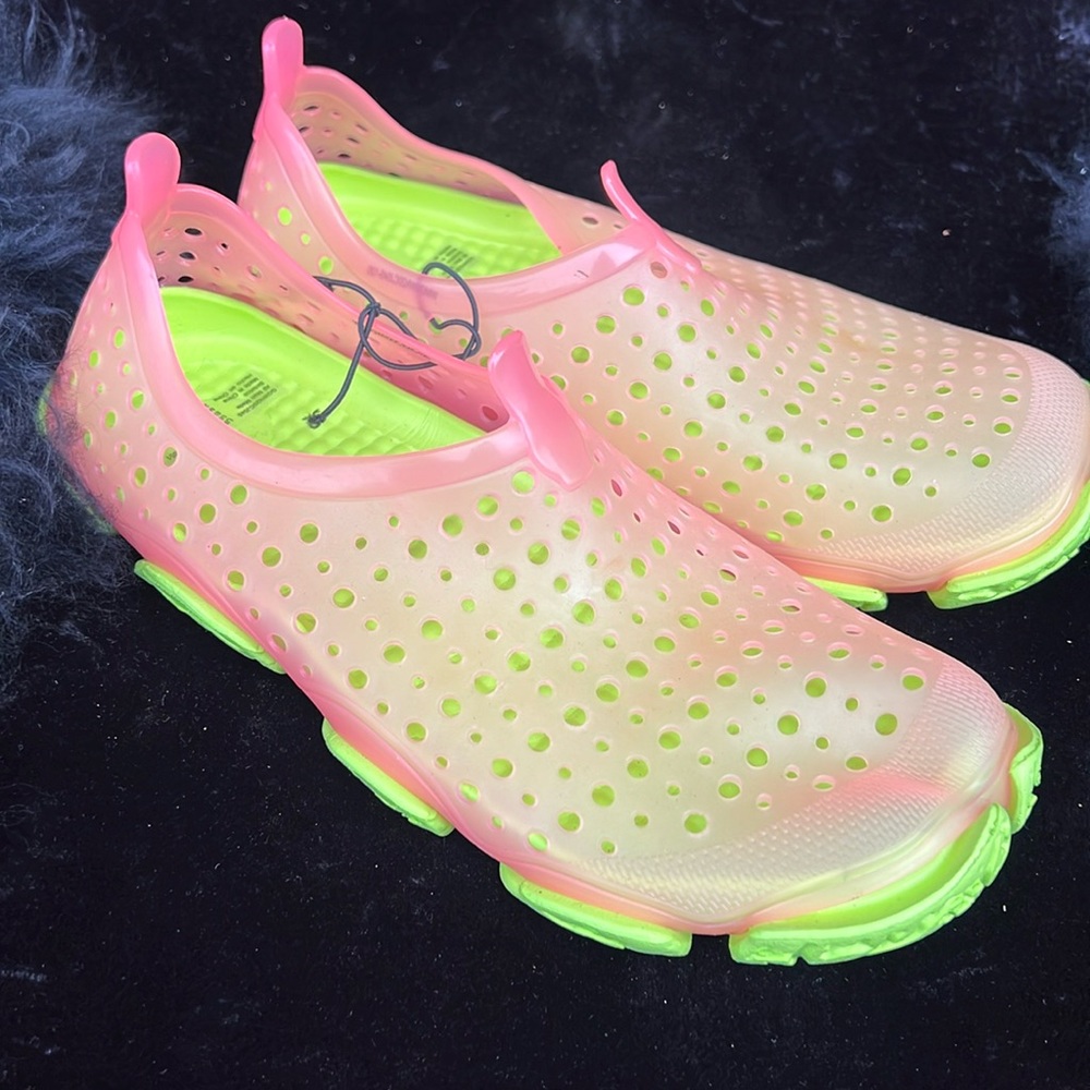 NEW Water shoes
